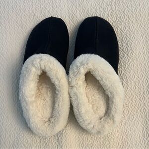 DEARFOAMS Slip On Clog Style Slippers